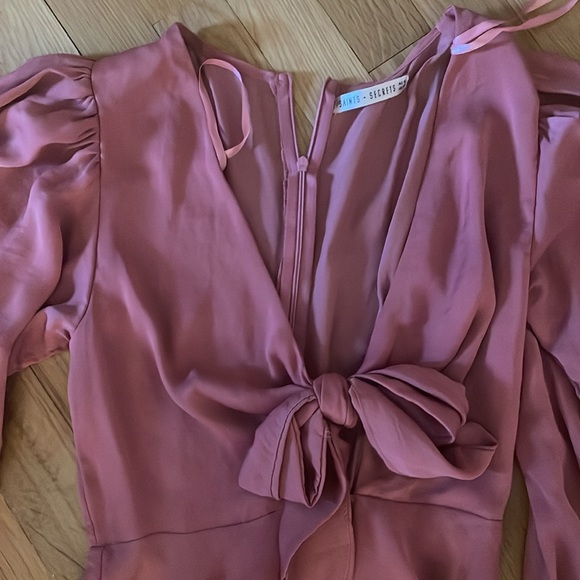 Saints + Secrets pinky silky dress XS - Picture 3 of 4